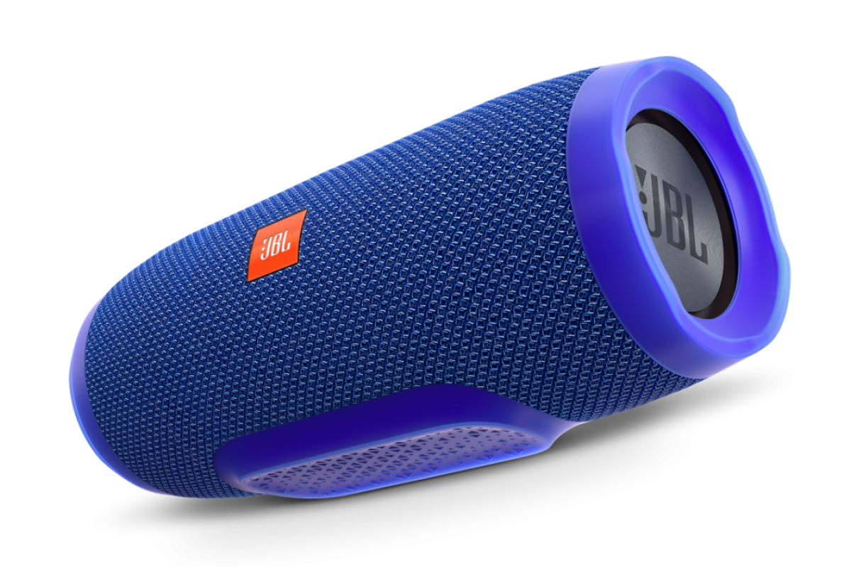 Колонку по блютузу. Блютуз колонка JBL charge 3. Портативная колонка JBL charge 3 (синий). JBL charge 3 синяя. Беспроводная акустика JBL charge 3 Black (jblcharge3blkeu.